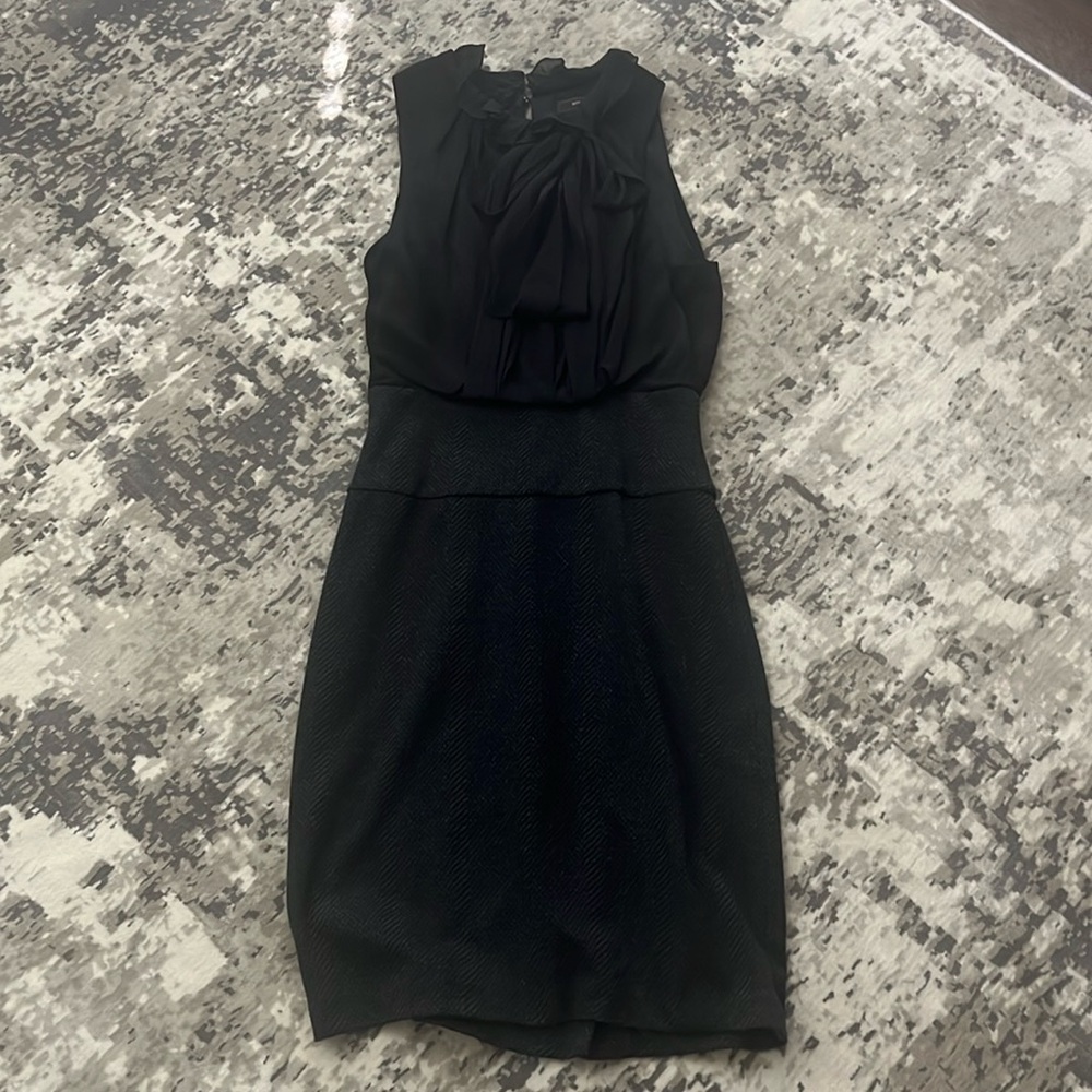 Black sleeveless dress size 2
